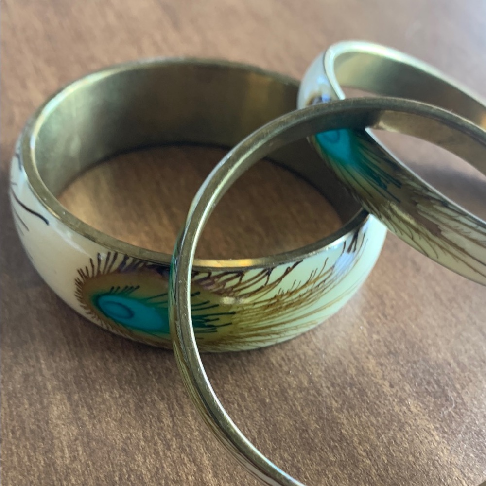 Elegant Gold and Cream Bangle Set with peacock feathers